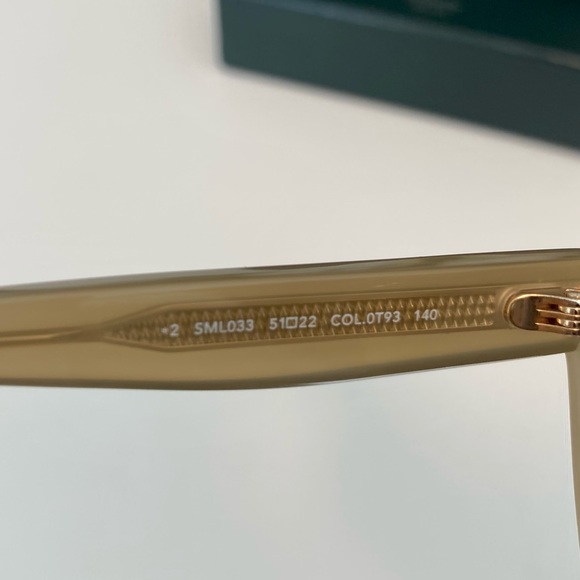 Mulberry Blondie Round Cat-eye Sunglasses in Dark Palm - Picture 13 of 16